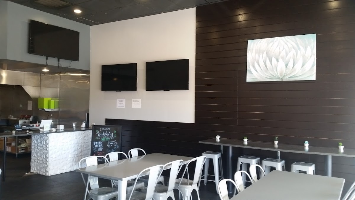 Bubbly Tea Bar